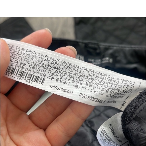 NWT Zara Faux Leather Quilted Belted Cropped Pants Size Medium - Picture 9 of 11